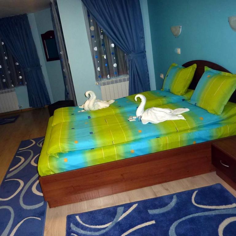 Guest House H Dzhogolanov Koprivstica Szoba fotó