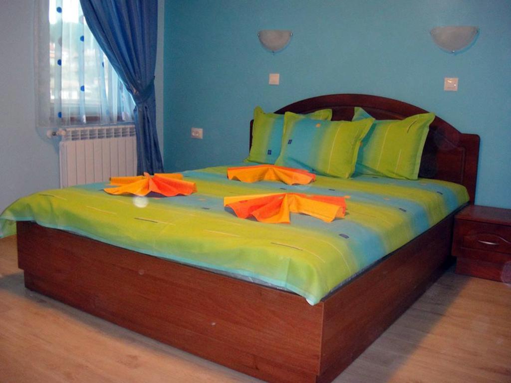 Guest House H Dzhogolanov Koprivstica Kültér fotó