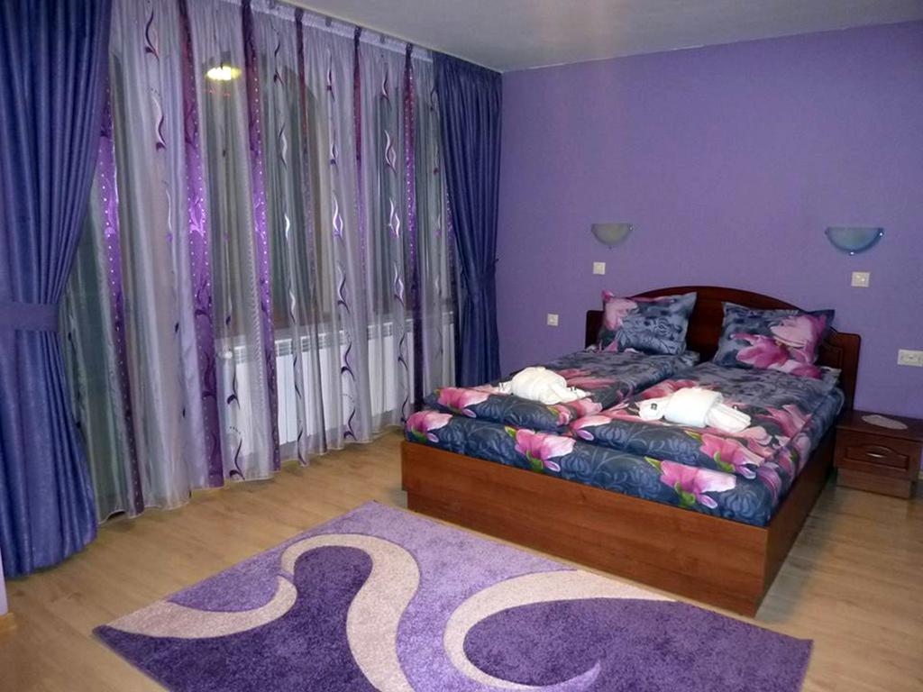 Guest House H Dzhogolanov Koprivstica Szoba fotó