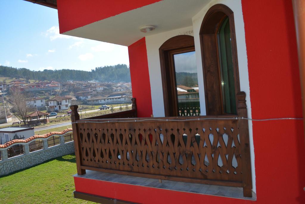 Guest House H Dzhogolanov Koprivstica Kültér fotó