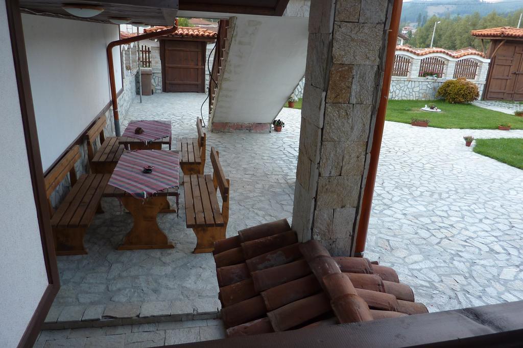 Guest House H Dzhogolanov Koprivstica Kültér fotó