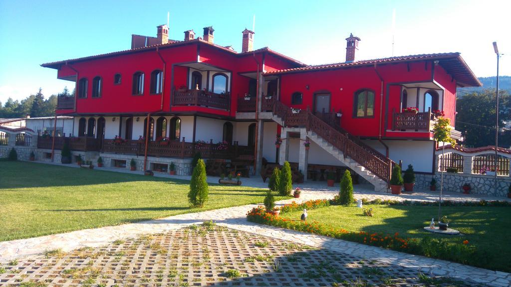 Guest House H Dzhogolanov Koprivstica Kültér fotó
