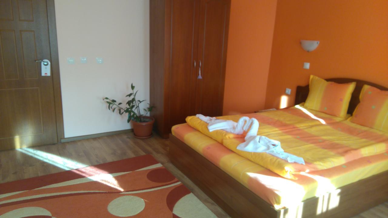 Guest House H Dzhogolanov Koprivstica Kültér fotó