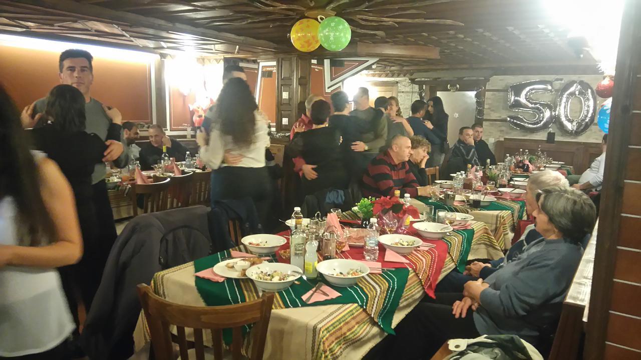 Guest House H Dzhogolanov Koprivstica Kültér fotó