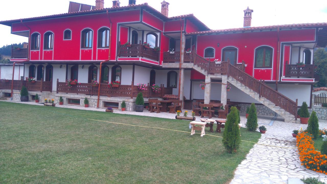 Guest House H Dzhogolanov Koprivstica Kültér fotó