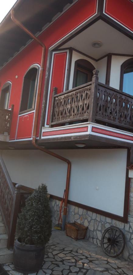 Guest House H Dzhogolanov Koprivstica Kültér fotó